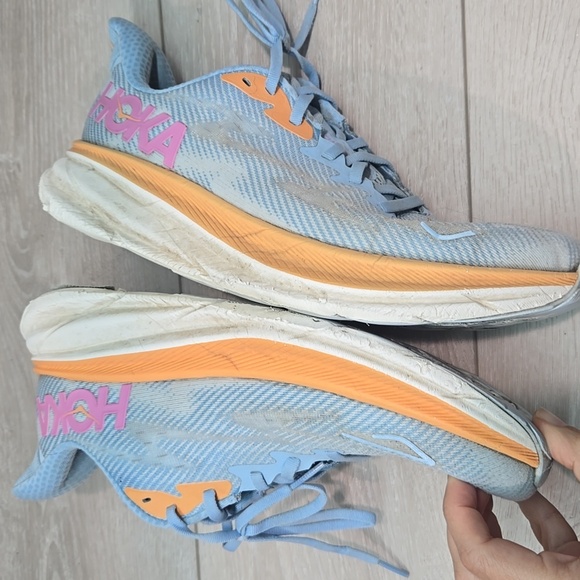 Hoka One One Women's Clifton 9 Athletic Running Shoes Sz 10B - Picture 10 of 16